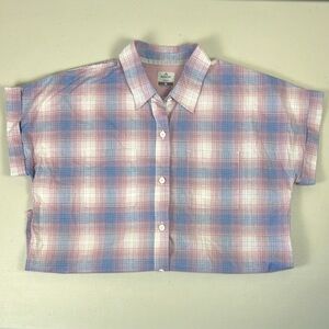 Ridgecut Oversized Semi-Cropped Short Sleeve Button down top Like New! EUC
